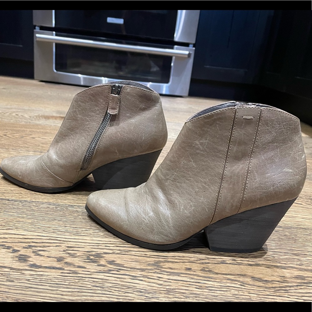 Eileen Fisher booties